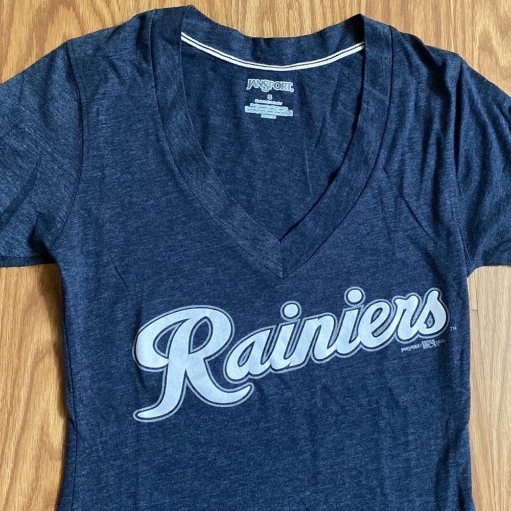 Tacoma Rainiers v-neck tee women’s size Small - Picture 2 of 6